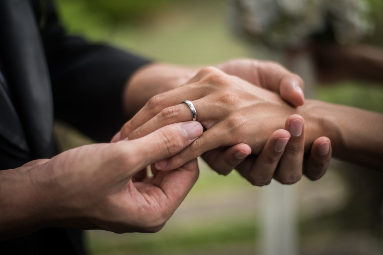passage alliance au doigt mariage